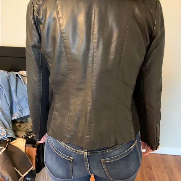 jacket - Picture 2 of 3